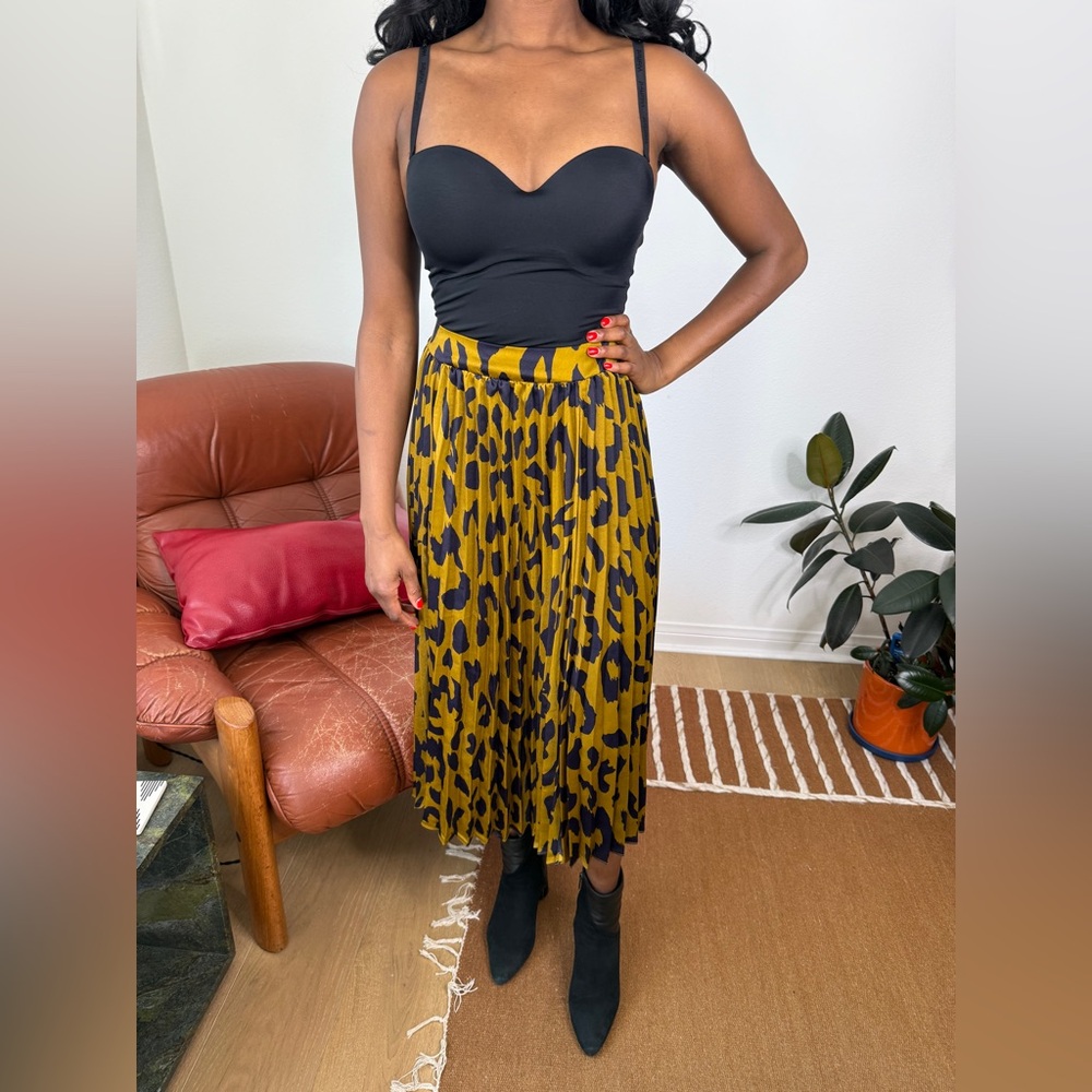 Moon River Leopard Print Skirt